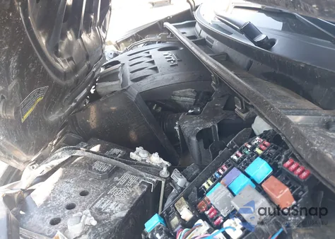 2019 Toyota Corolla Le from USA, damaged, VIN 2T1BURHE4KC228304